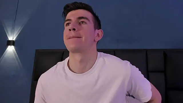 Snapshot of MikaelSlow chatting on November 2, 2025, 10:15 pm MikaelSlow online show from November 2, 2025, 10:15 pm