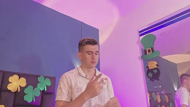 MikaelSlow online show from March 14, 2026, 4:07 am