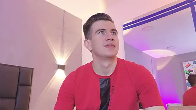 MikaelSlow online show from April 19, 2026, 4:57 am