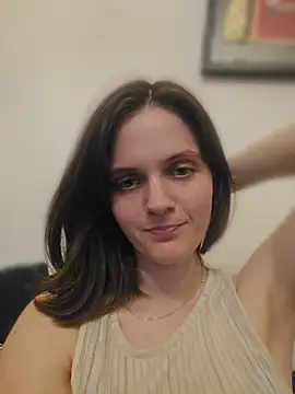 EllieDay online show from May 9, 2026, 7:28 pm