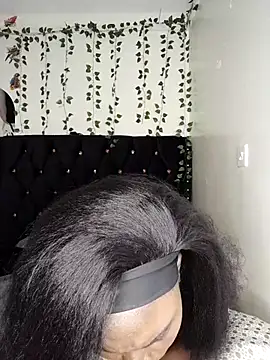 Snapshot of Melanin_babygal chatting on November 26, 2025, 5:46 pm Melanin babygal online show from November 26, 2025, 5:46 pm