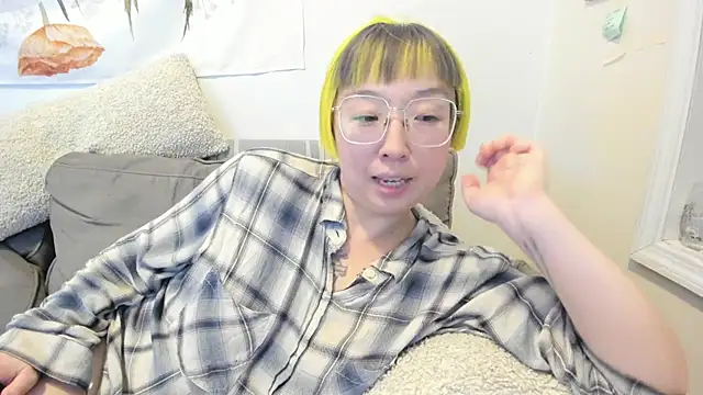 luxgray online show from February 23, 2026, 11:27 pm