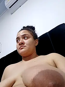 Liancy online show from April 4, 2026, 3:13 am