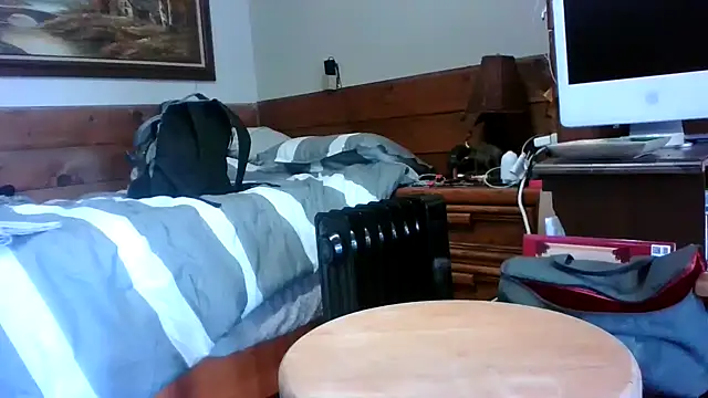 tongueispowerr6d9 online show from January 3, 2025, 4:06 pm