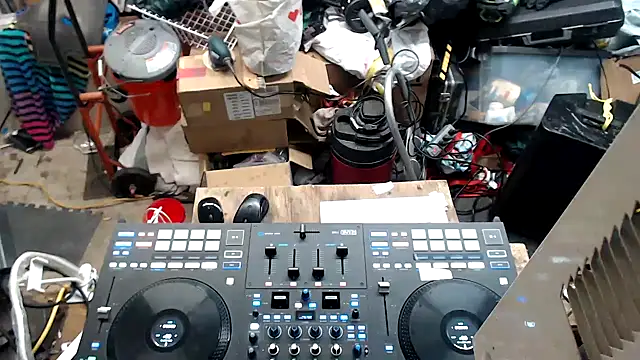 tongueispowerr6d9 online show from December 10, 2024, 10:49 am