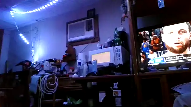 tongueispowerr6d9 online show from January 30, 2025, 6:46 am