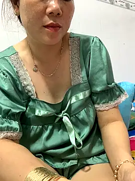 Snapshot of Baby-bigtits chatting on November 5, 2025, 2:53 pm Baby-bigtits online show from November 5, 2025, 2:53 pm