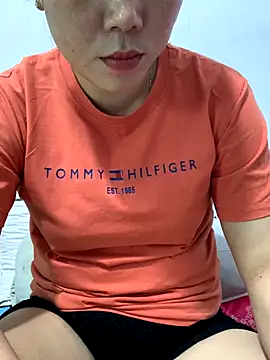 Snapshot of Baby-bigtits chatting on November 30, 2025, 2:56 am Baby-bigtits online show from November 30, 2025, 2:56 am