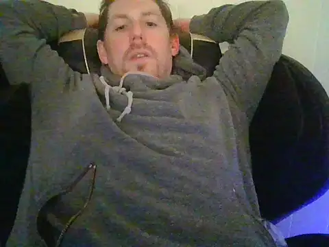 Snapshot of Rock_Pierce chatting on May 16, 2026, 10:36 am Rock Pierce online show from May 16, 2026, 10:36 am