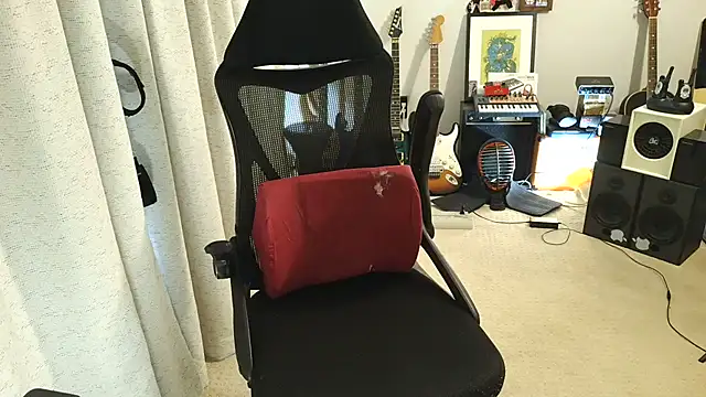 Snapshot of Rock_Pierce chatting on November 7, 2025, 7:51 pm Rock Pierce online show from November 7, 2025, 7:51 pm