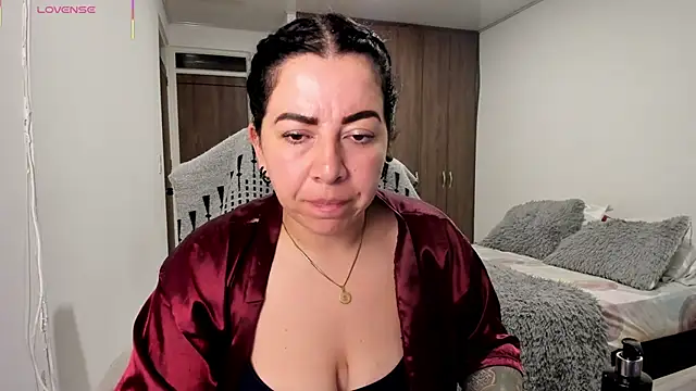 Snapshot of Im_coco chatting on February 25, 2026, 12:44 am Im coco online show from February 25, 2026, 12:44 am