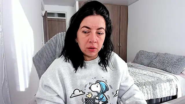 Snapshot of Im_coco chatting on February 10, 2026, 12:37 pm Im coco online show from February 10, 2026, 12:37 pm