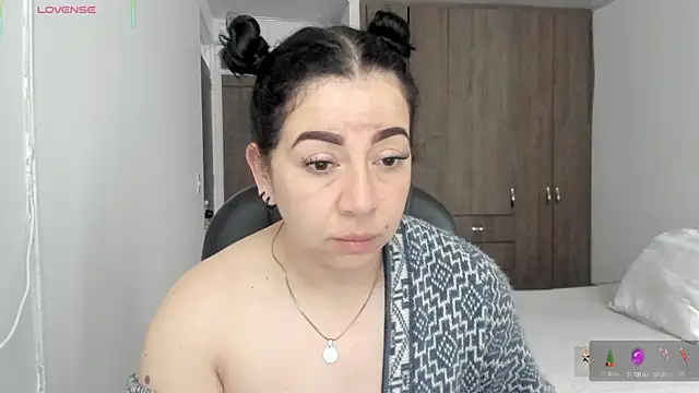 Snapshot of Im_coco chatting on December 21, 2025, 11:34 am Im coco online show from December 21, 2025, 11:34 am