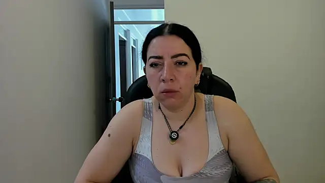 Snapshot of Im_coco chatting on April 23, 2026, 12:29 pm Im coco online show from April 23, 2026, 12:29 pm