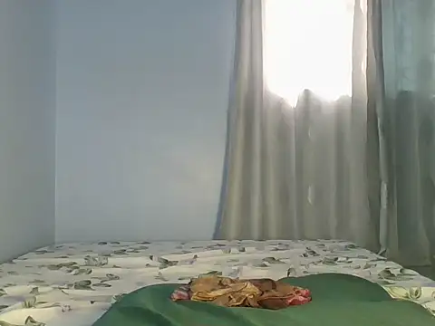 sandra sauvage online show from October 10, 2025, 5:52 am