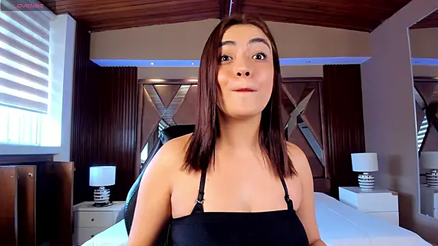 IsabellaaJoness online show from March 17, 2025, 1:29 pm