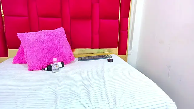 CoralHarrinson online show from March 22, 2025, 12:28 am