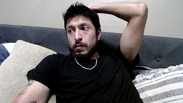 Snapshot of psil0cyb0rg chatting on October 31, 2025, 5:37 am psil0cyb0rg online show from October 31, 2025, 5:37 am