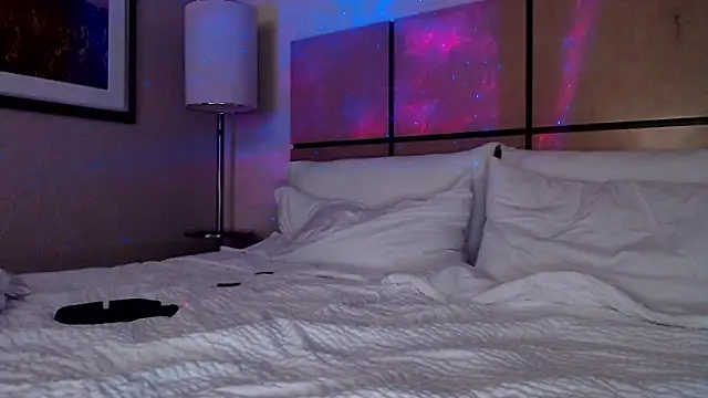 psil0cyb0rg online show from April 20, 2026, 11:57 am