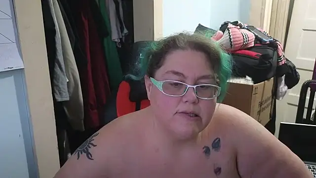 EmberCum online show from November 28, 2025, 10:10 pm