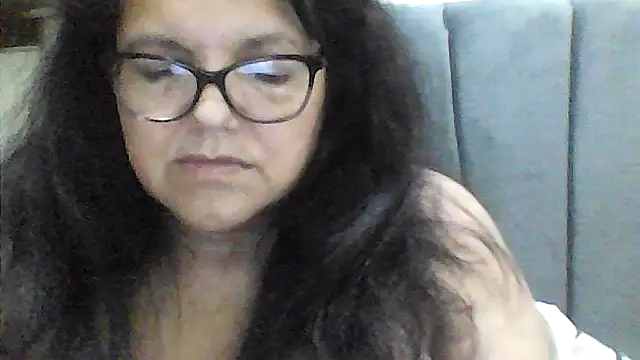Snapshot of kassandra02 chatting on October 27, 2025, 2:23 am kassandra02 online show from October 27, 2025, 2:23 am