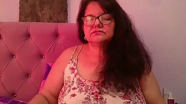 Snapshot of kassandra02 chatting on June 1, 2026, 12:38 pm kassandra02 online show from June 1, 2026, 12:38 pm