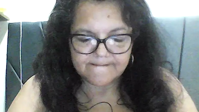 Snapshot of kassandra02 chatting on September 30, 2025, 2:45 pm kassandra02 online show from September 30, 2025, 2:45 pm