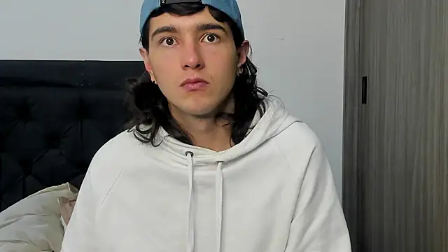 Snapshot of alex_connorr chatting on January 7, 2025, 5:42 pm alex connorr online show from January 7, 2025, 5:42 pm