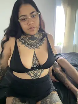 aliensexy online show from September 27, 2025, 9:21 pm