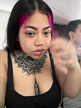 aliensexy online show from May 13, 2026, 5:53 pm