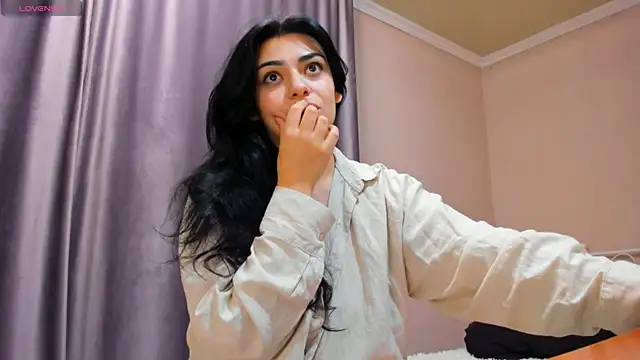 Snapshot of _cleopattra_ chatting on December 5, 2024, 4:17 pm cleopattra online show from December 5, 2024, 4:17 pm