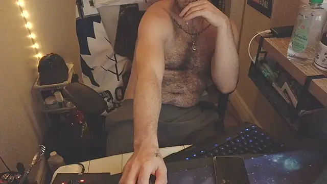 GeneralXMillyX online show from April 24, 2026, 5:42 am