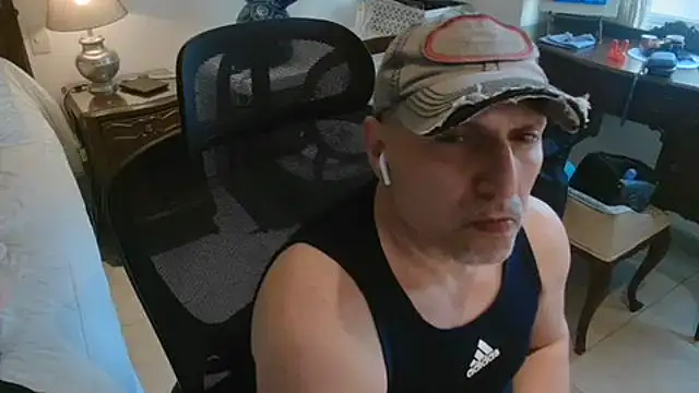 slzypvtpig online show from February 1, 2026, 1:42 pm