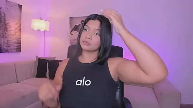 Snapshot of alaia7h chatting on November 22, 2025, 7:35 pm alaia7h online show from November 22, 2025, 7:35 pm