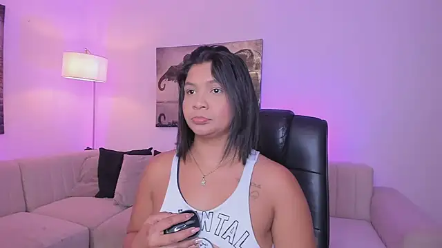 Snapshot of alaia7h chatting on November 26, 2025, 7:36 pm alaia7h online show from November 26, 2025, 7:36 pm