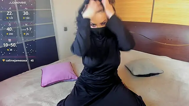 Snapshot of habibi_moon chatting on September 13, 2025, 2:55 am habibi moon online show from September 13, 2025, 2:55 am