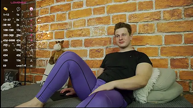 Snapshot of charlie_smiley chatting on January 7, 2026, 5:01 am charlie smiley online show from January 7, 2026, 5:01 am