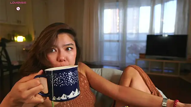 EmmaFisherf online show from April 15, 2026, 1:33 am