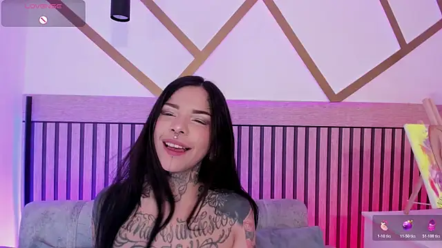 Snapshot of NinaInk chatting on May 21, 2026, 12:13 pm NinaInk online show from May 21, 2026, 12:13 pm