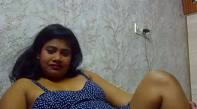 Snapshot of sexy_roma chatting on March 13, 2025, 6:12 pm sexy roma online show from March 13, 2025, 6:12 pm