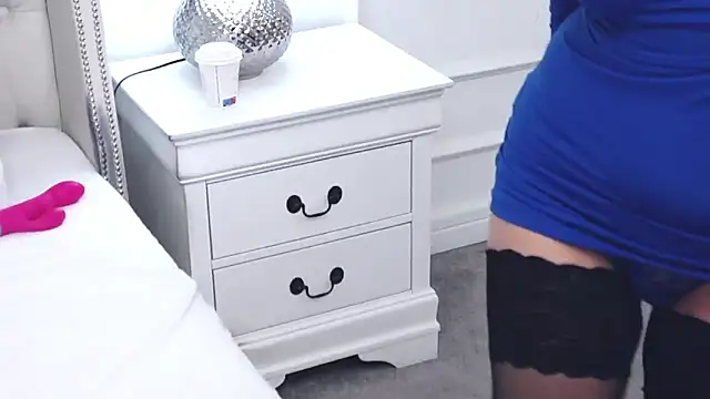 KiaraDevlynn online show from December 19, 2024, 5:08 pm