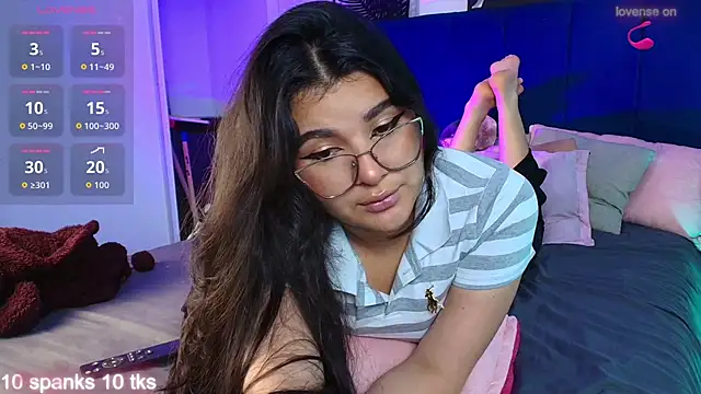 Snapshot of Tifanny_grey chatting on September 13, 2025, 12:16 pm Tifanny grey online show from September 13, 2025, 12:16 pm