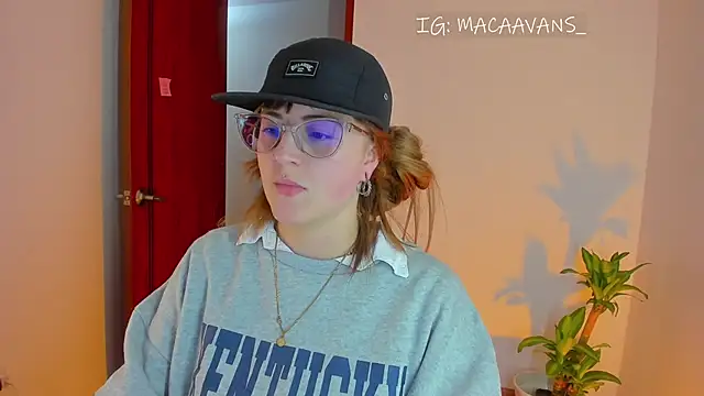 tekila   online show from February 12, 2026, 1:16 am