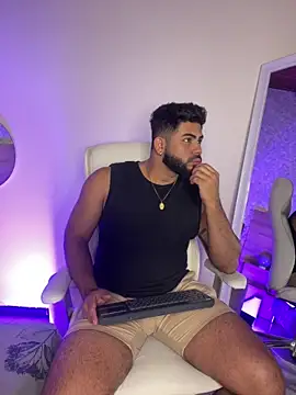 Snapshot of noah_crux chatting on March 8, 2025, 1:25 pm noah crux online show from March 8, 2025, 1:25 pm