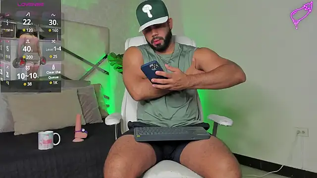 Snapshot of noah_crux chatting on March 18, 2025, 10:07 am noah crux online show from March 18, 2025, 10:07 am