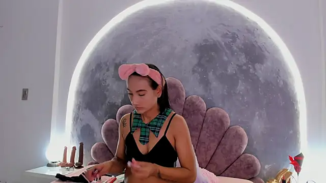 Snapshot of Valeria_Fitness chatting on February 25, 2026, 7:58 pm Valeria Fitness online show from February 25, 2026, 7:58 pm