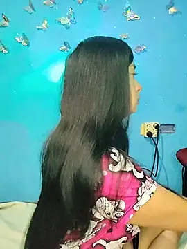 Snapshot of evelyn_prince1 chatting on July 12, 2026, 9:43 am evelyn prince1 online show from July 12, 2026, 9:43 am