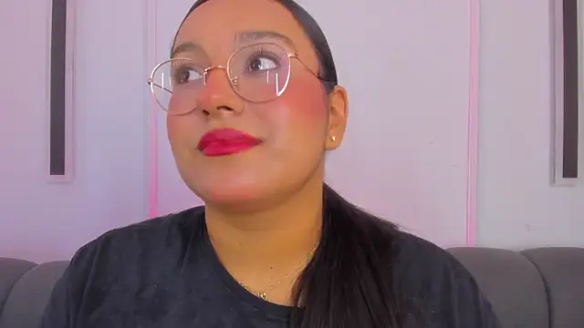 ellamontoya online show from December 4, 2025, 12:04 pm