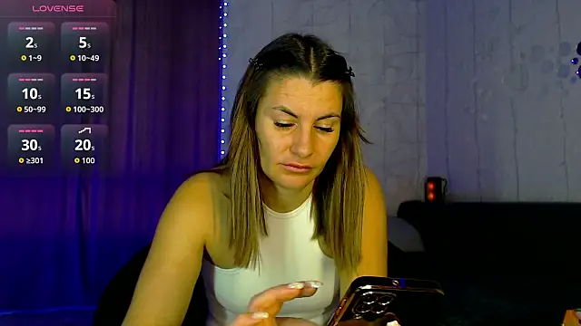 Snapshot of SuchAngel_ chatting on November 17, 2025, 2:26 am SuchAngel online show from November 17, 2025, 2:26 am