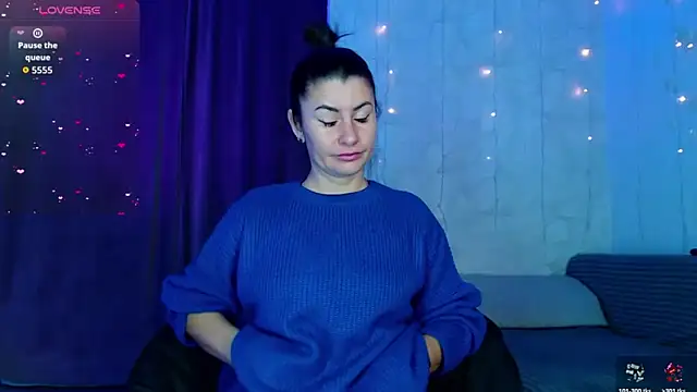 Snapshot of SuchAngel_ chatting on January 17, 2026, 2:26 am SuchAngel online show from January 17, 2026, 2:26 am